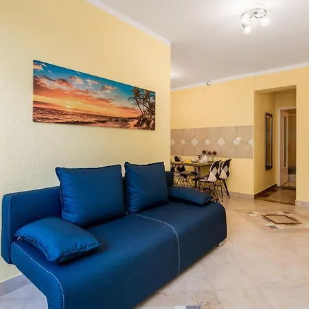 Apartment 1 Bedroom Stunning In Pobri *