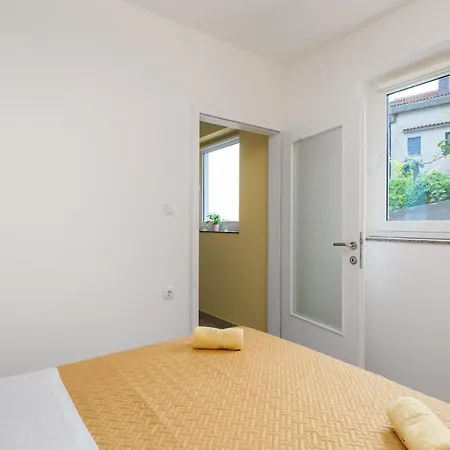Apartment 1 Bedroom Stunning In Pobri Volosko